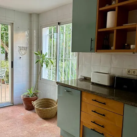 N28 Bed & Breakfast 3*