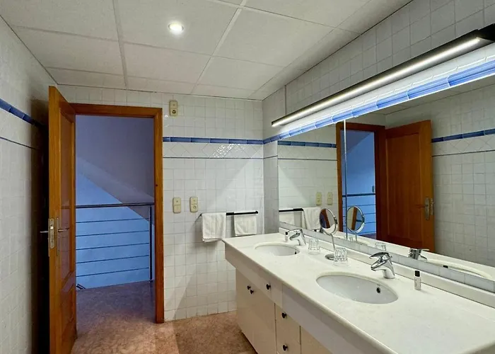 N28 Bed & Breakfast 3*